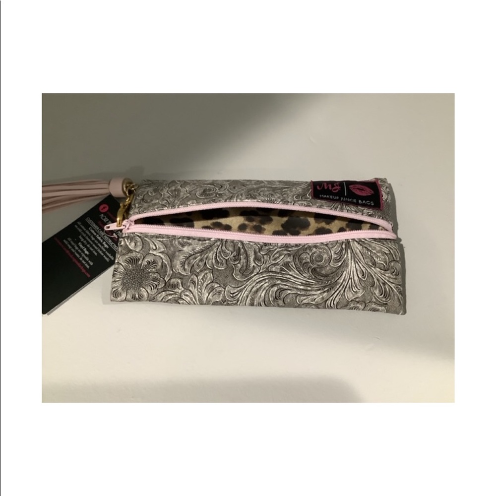 Mini makeup junkie bag